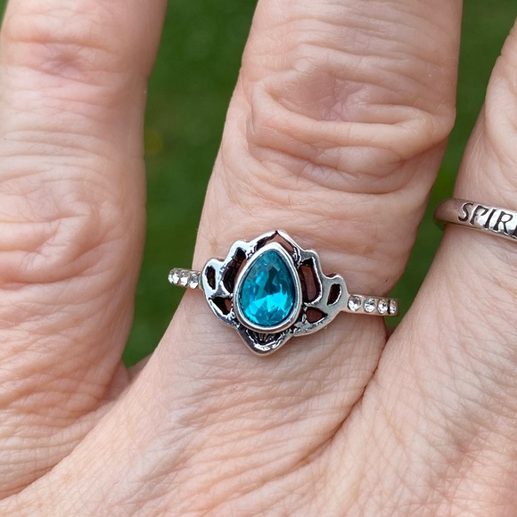 Lotus ring blue zircon silver plated with crystal accent sz 7 - Picture 6 of 8
